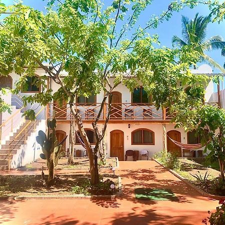 Hostal White House Galapagos Puerto Ayora  Eksteriør bilde
