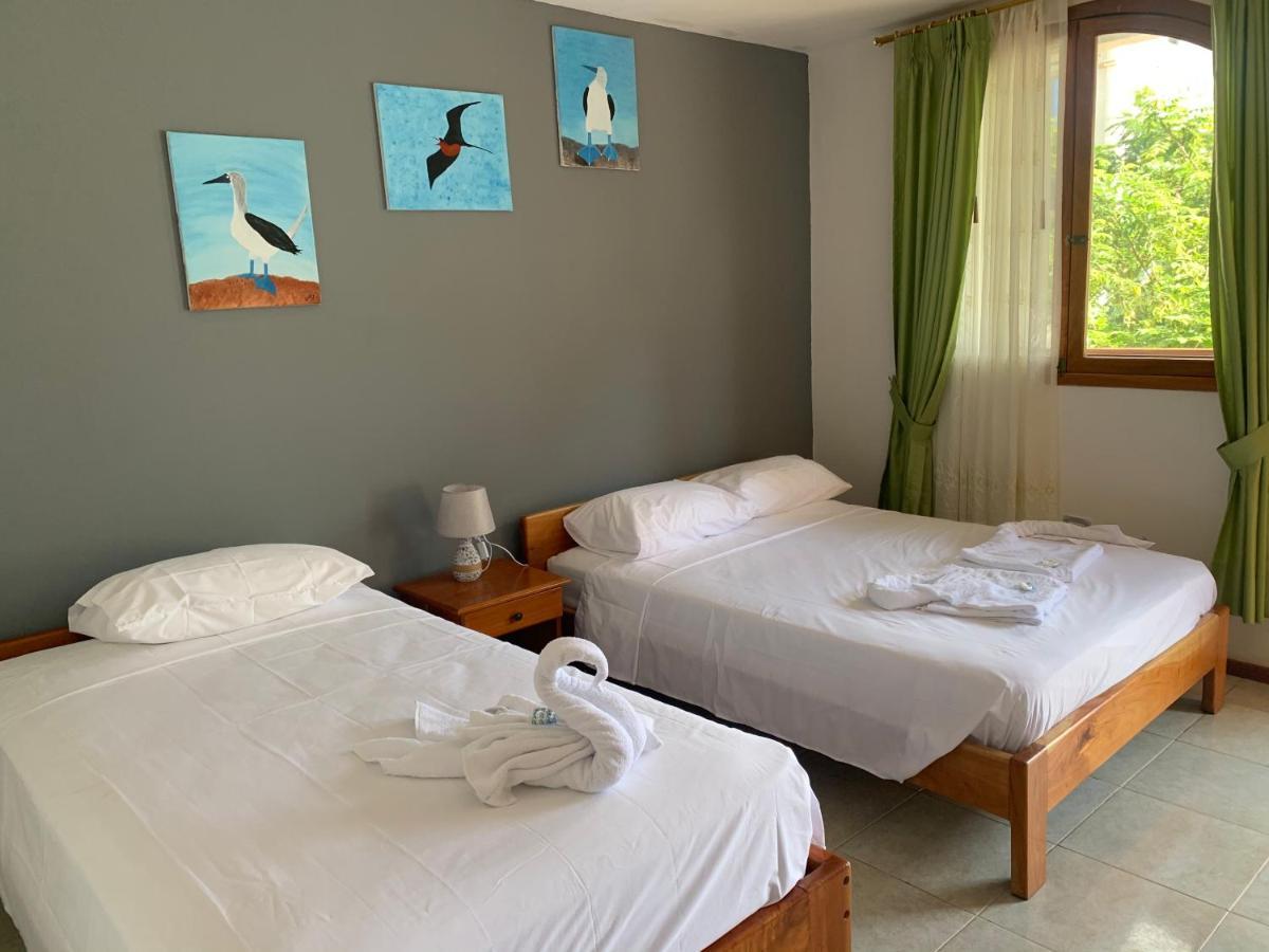 Hostal White House Galapagos Puerto Ayora  Eksteriør bilde