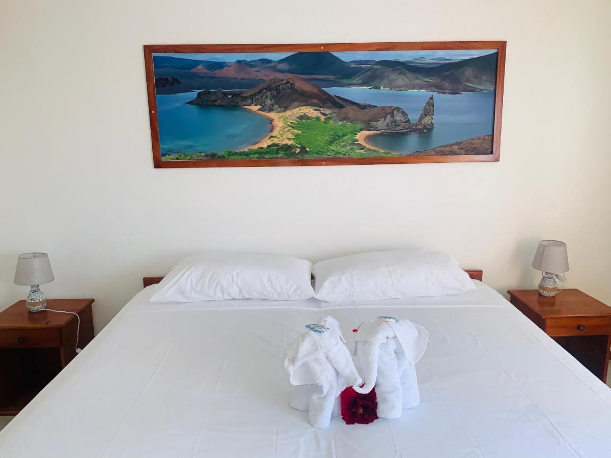 Hostal White House Galapagos Puerto Ayora  Eksteriør bilde