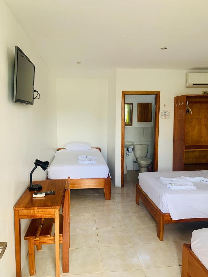 Hostal White House Galapagos Puerto Ayora  Eksteriør bilde